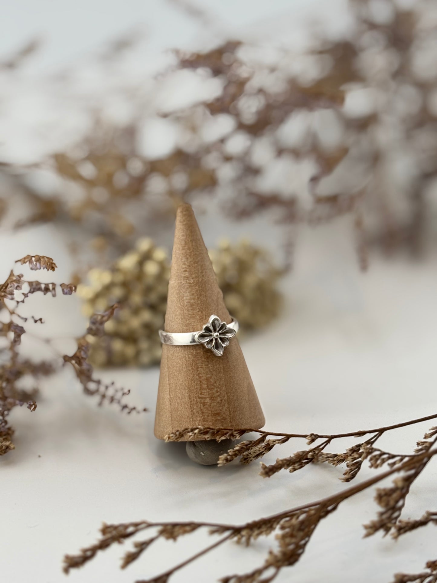 Handcrafted Sterling Silver vintage style ring. Boho Jewelry, diamond shaped ring, antiqued look inspired jewellery.