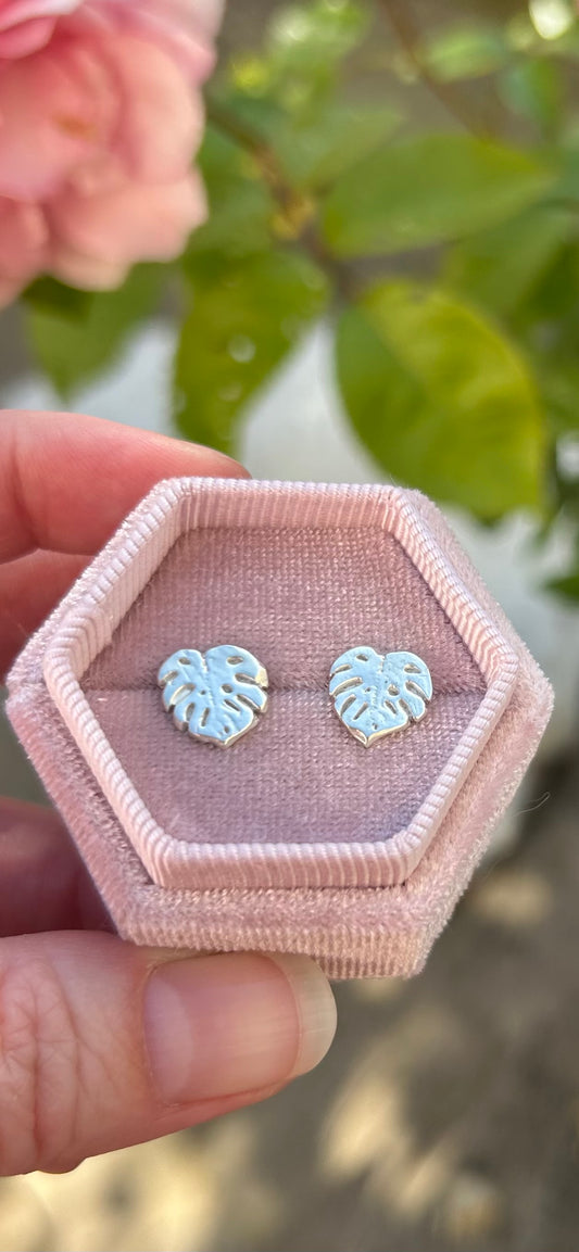 Fine Silver monstera leaf stud earrings, s999 silver, real silver botanica jewellery, high end jewellery, precious metal clay, gift for her.