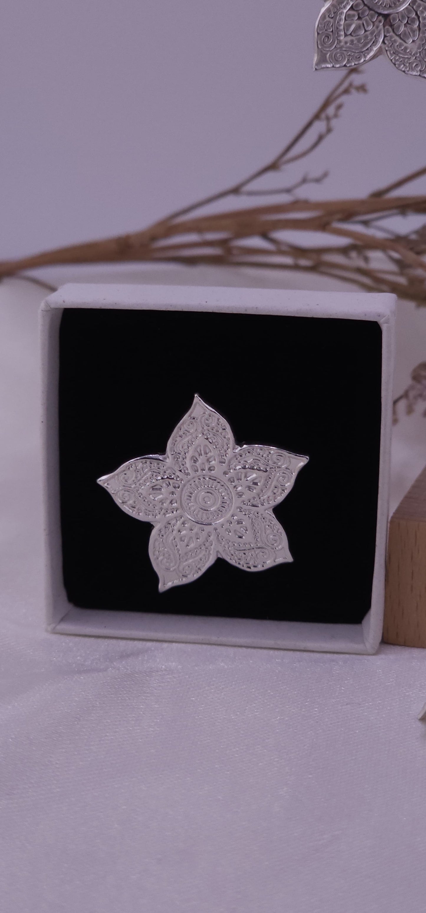 Mandala style sterling silver pin badge/brooch